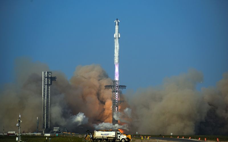 SpaceX Vesoljska raketa