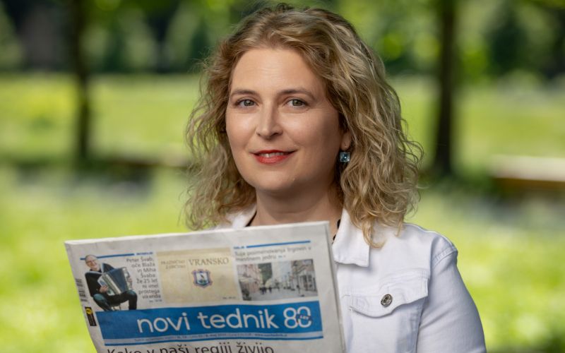 Manca_Mirnik_80_foto_Nik_Jarh_4 lezeca splet.jpg