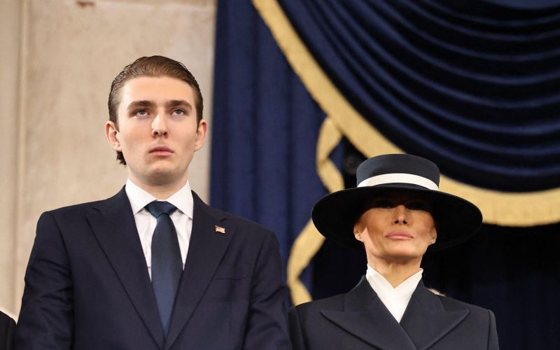 Barron Trump, Melania Trump.jpg