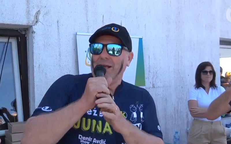 miha deželak, vrh kuma.png