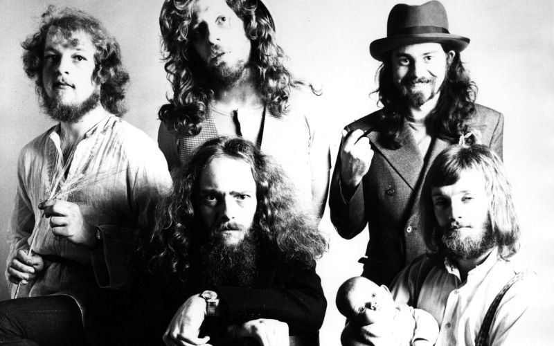 Jethro Tull, več kot pol stoletja trajajoča zgodba simbioze več zvrsti glasbe, idej in izumuteljstva