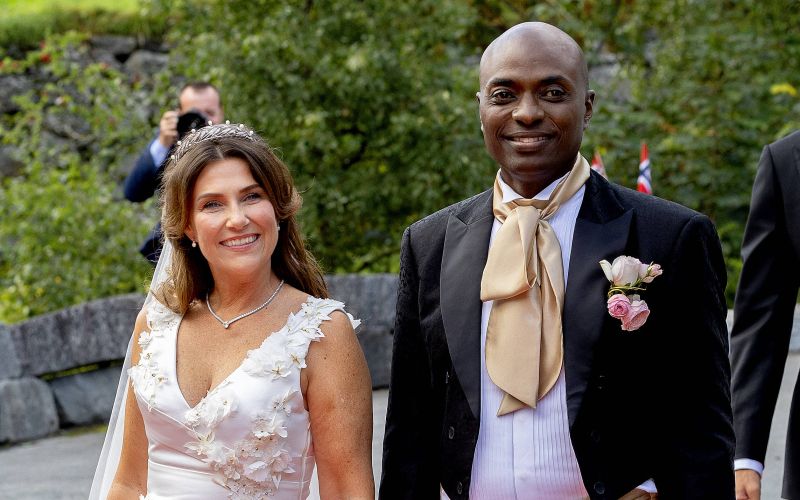 Princesa Märtha Louise, Durek Verrett - Norveška princesa Märtha Louise in Durek Verrett bosta dobil