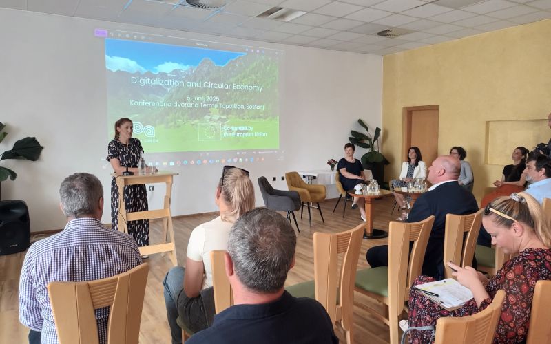 konferenca topolšica.jpg