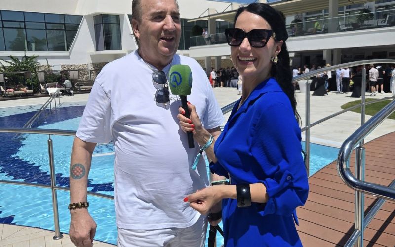 Anita se s toplino spominja zasebnih večerij iz preteklih let, med drugim z Mladenom Grdovićem, s ka