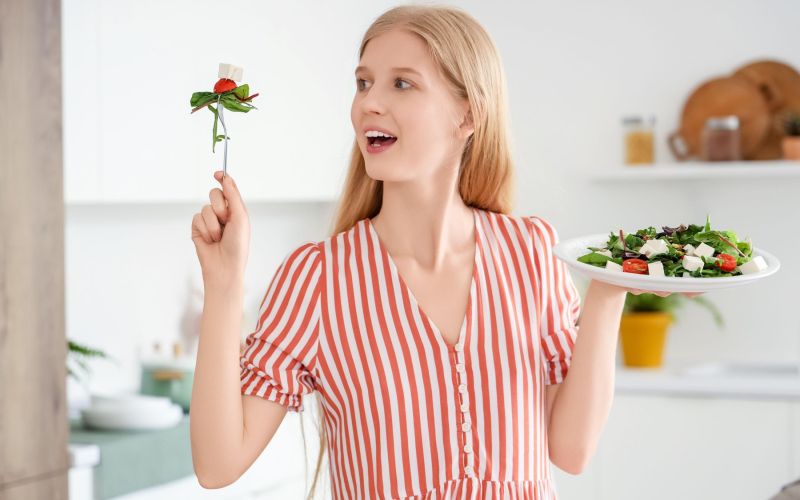 sezonska hrana, solata, zelenjava, zdrava prehrana