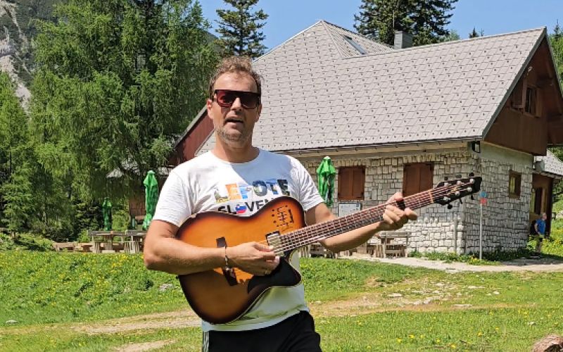 radio-aktual, gremo-v-hribe, nagradna-igra