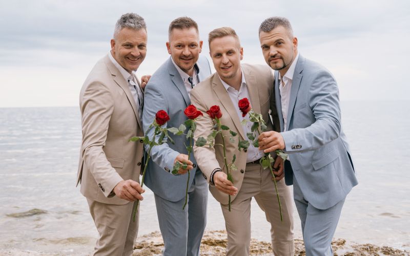 Z novo skladbo želimo prebuditi čustva, povedo Erosi.