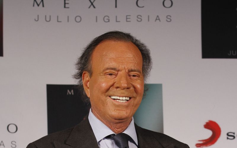 julio iglesias 1.jpg