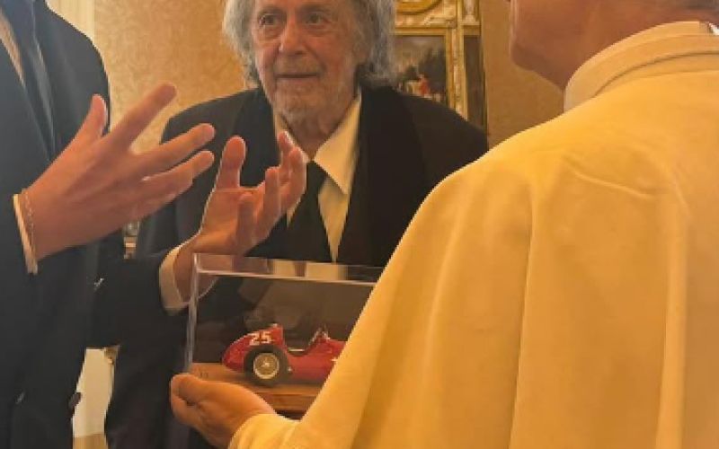 Al Pacino, Papež Leon XIV.  - Novega papeža je obiskal priljubljeni igralec Al Pacino.