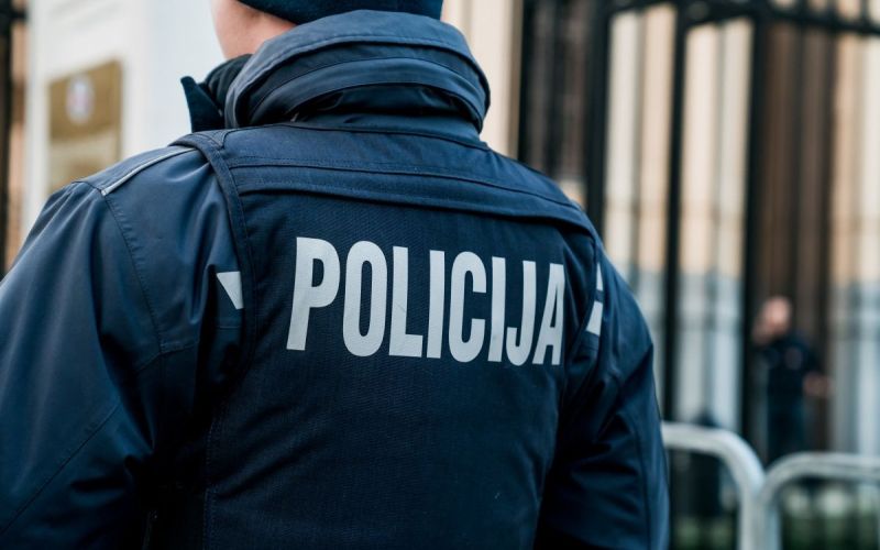 S Policija.jpg