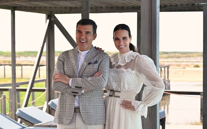 Glasbeno prireditev MMS bosta vodila Mario Galunič in Lorella Flego.