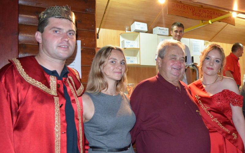 skocjan, vecer-vina, zbori