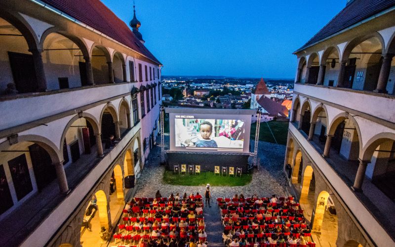 MZ Poletni kino.jpg