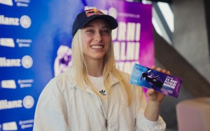 Janja Garnbret maraton.jpg