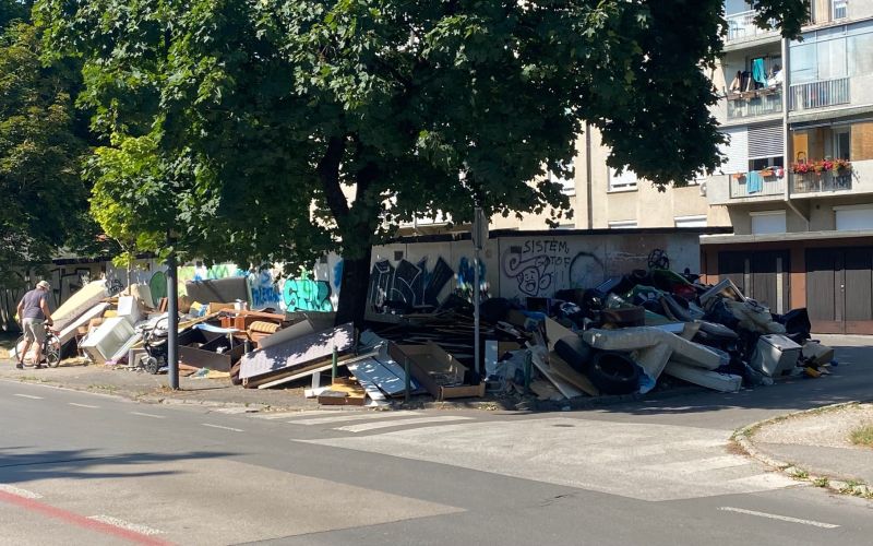 derceva-ulica, odpadki, crno-odlagalisce