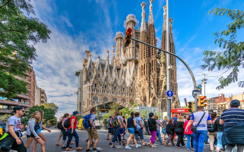 turizem shutterstock (1).jpg