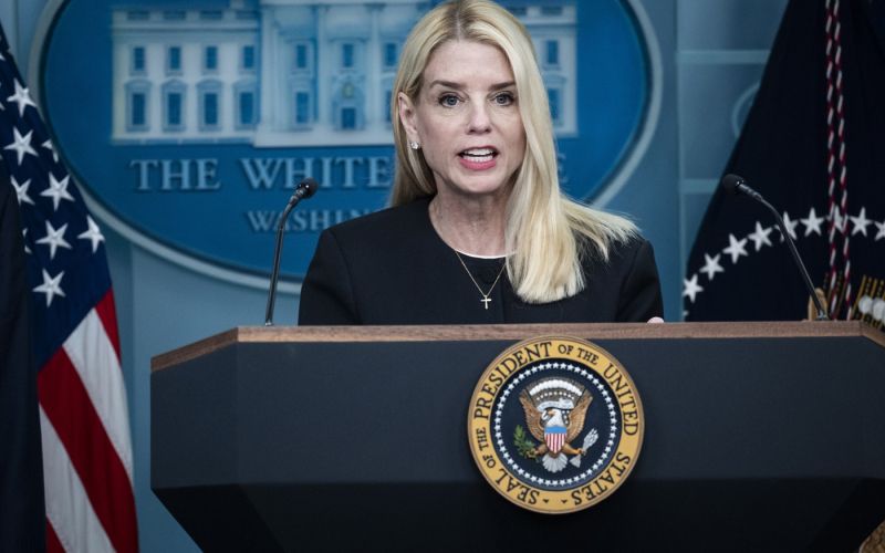 pam bondi.jpg