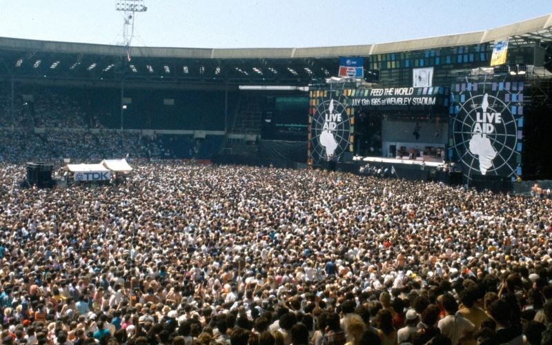 40 let je od nesporno največjega glasbenega dogodka v zgodovini. Live Aid je bil (za zdaj) neponovlj
