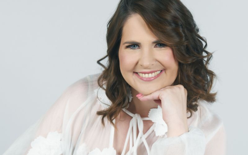 NINA BRATOVŽ