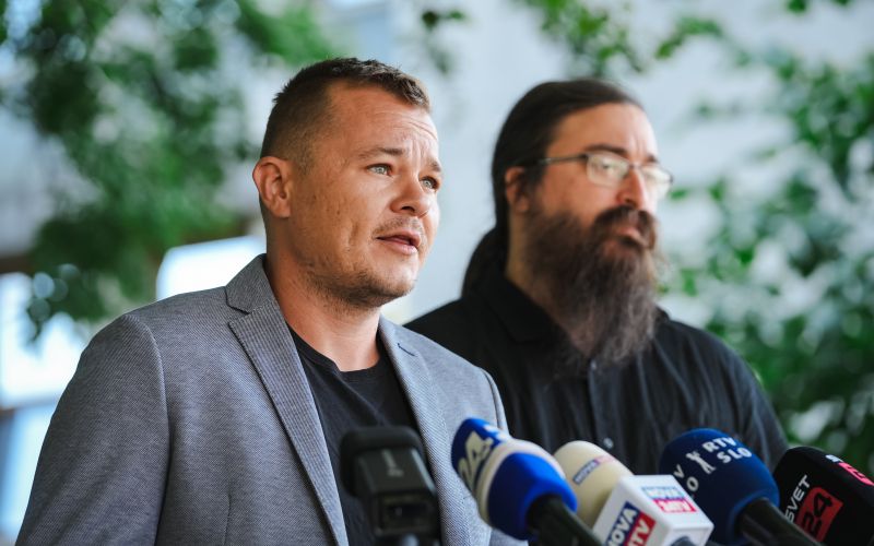 škof feratovič.jpg