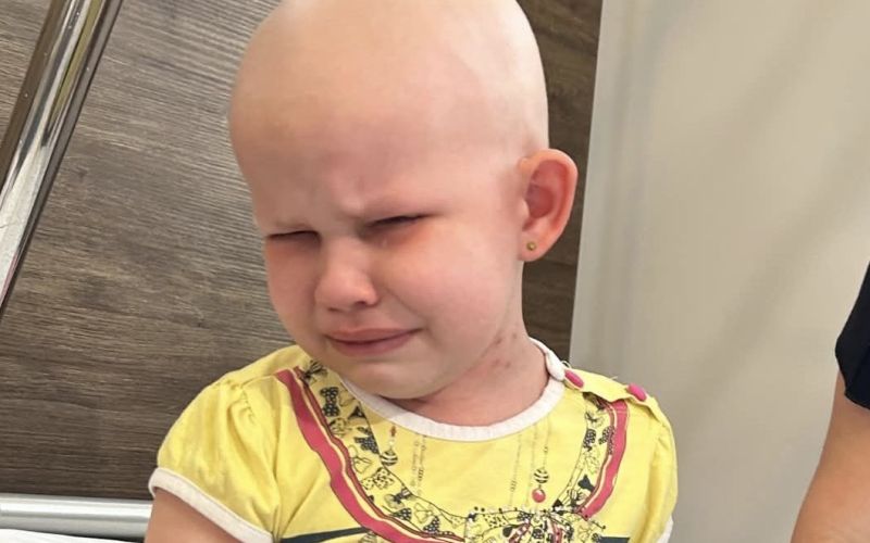 Lara še vedno sanja.jpg