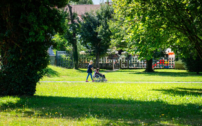 starostnik, invalid, oskrba