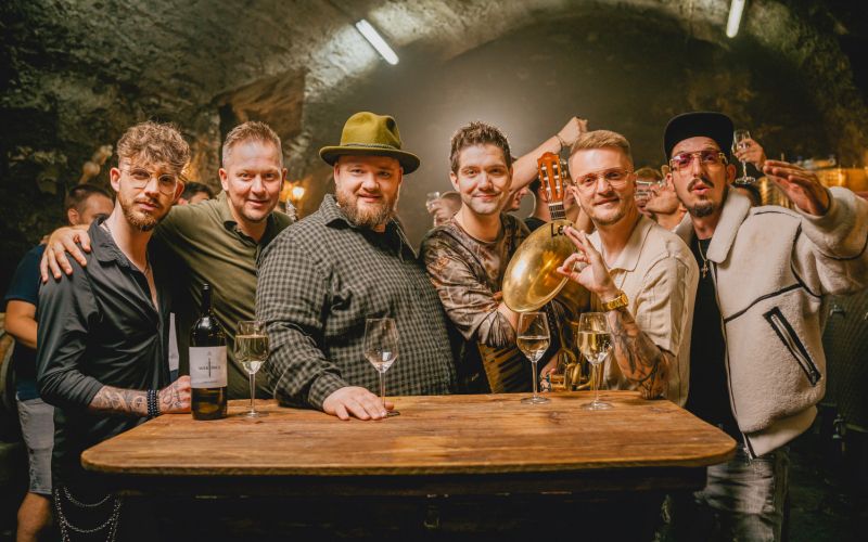 Poskočne v tem poletju čaka še ogromno nastopov.