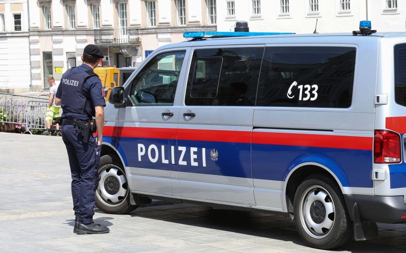 avstrijska policija