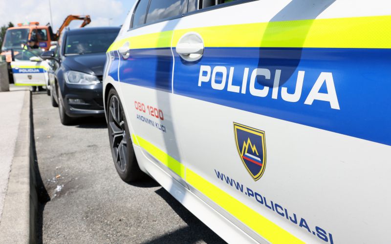 Policija
