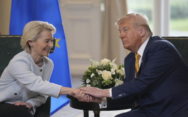 predsednica Evropske komisije Ursula von der Leyen in ameriški predsednik Donald Trump