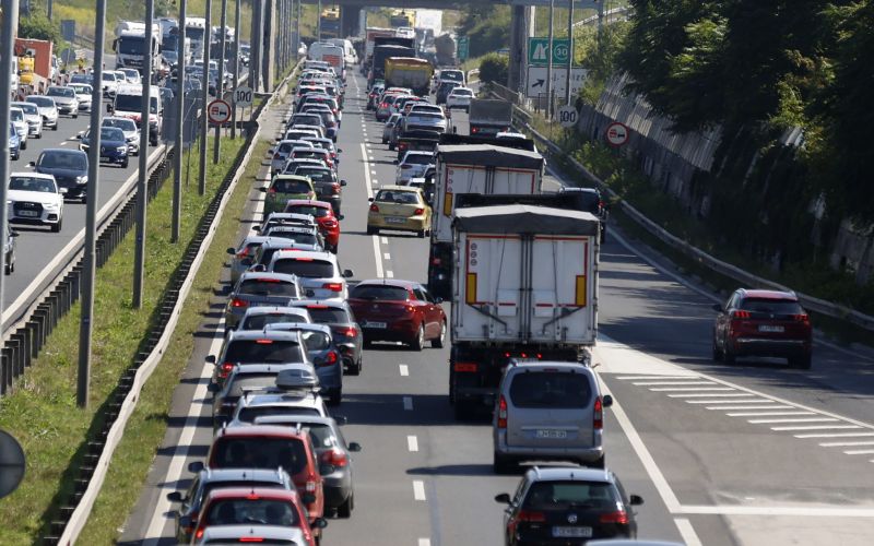 promet kolona obvoznica.JPG