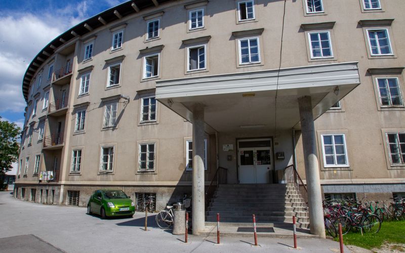 študentski dom akademski kolegij.jpg