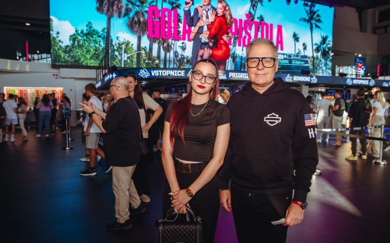 Gola pištola premiera, Dean Windisch s hčerko