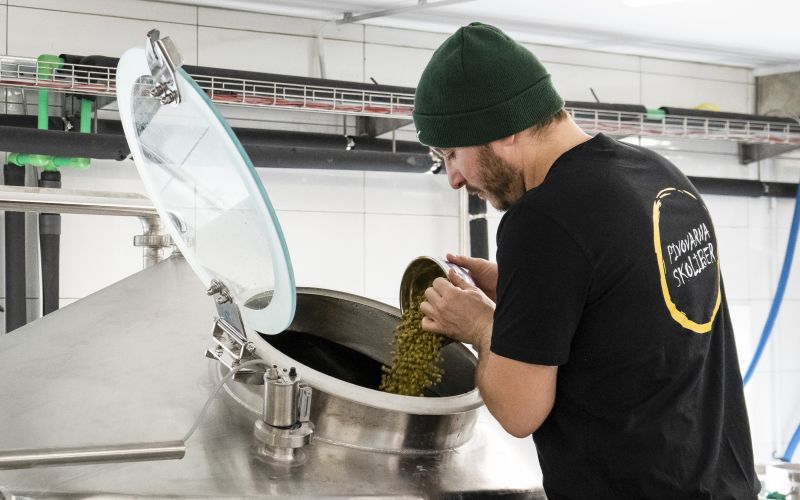 mv-pivo skoliber2.JPG