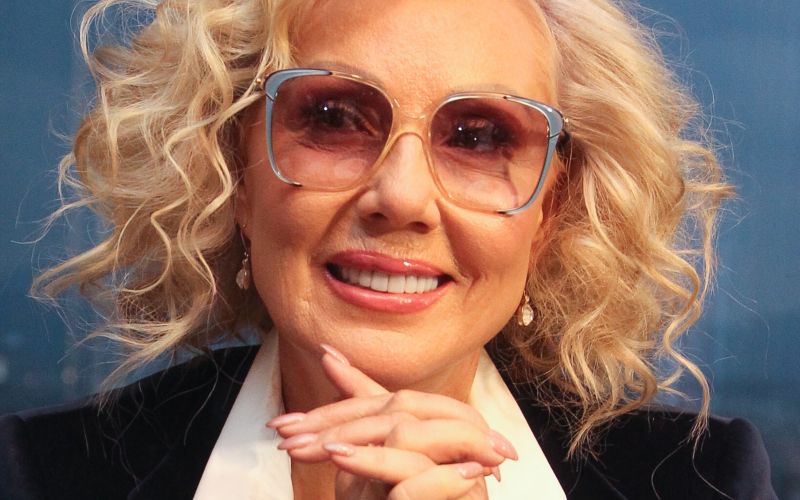 Lepa Brena - Čeprav je zdaj upokojenka, pa se ne mislim povsem umakniti iz glasbenega sveta.