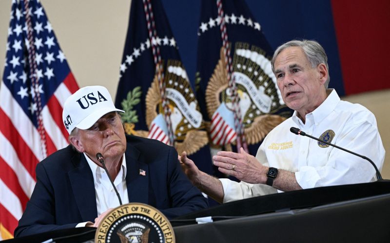 Donald Trump, Greg Abbott