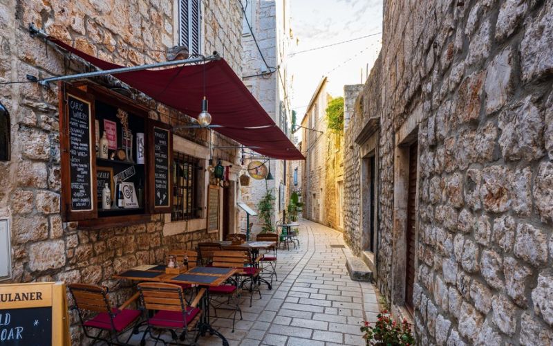 hvar