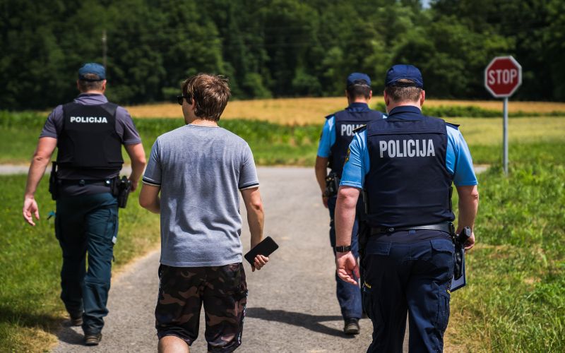 policija hoja.jpg