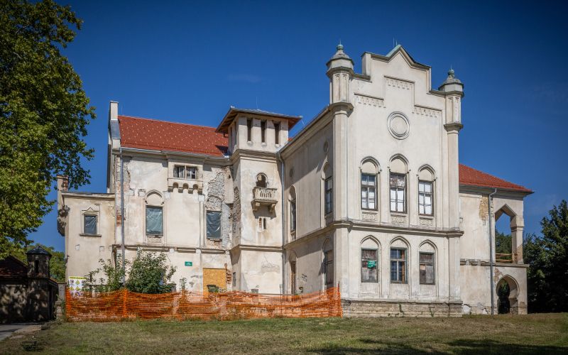 jelsingrad, asta-vrecko, matija-caks, obnova, kulturna-dediscina