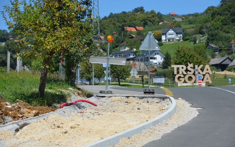 sevno, gradbisce, kolesarska-steza