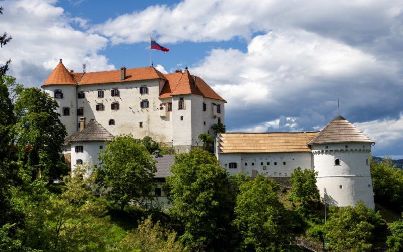 Velenjski grad foto Tanja Verboten.jpg