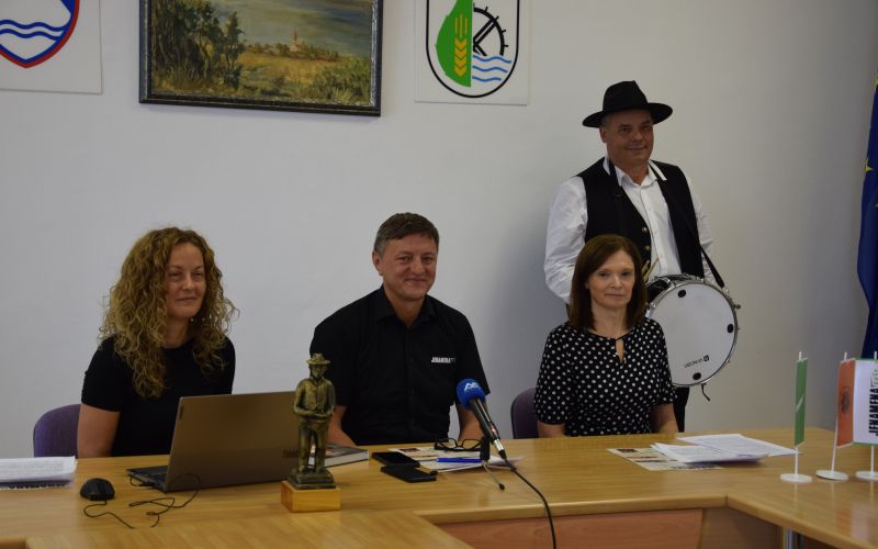 črenšovci, jenamena-fest, novinarska-konferenca