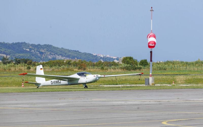947284_f186_letalisce03.jpg