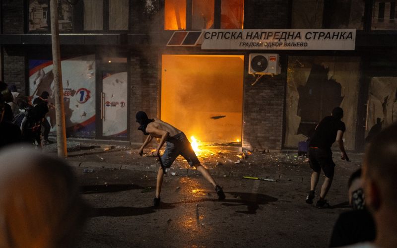 valjevo, protivladne demonstracije.jpg