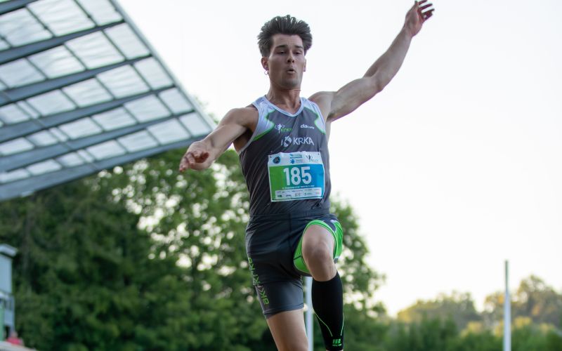 jan-duhovnik