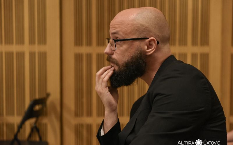 mladi Gregor zamišljen.jpg