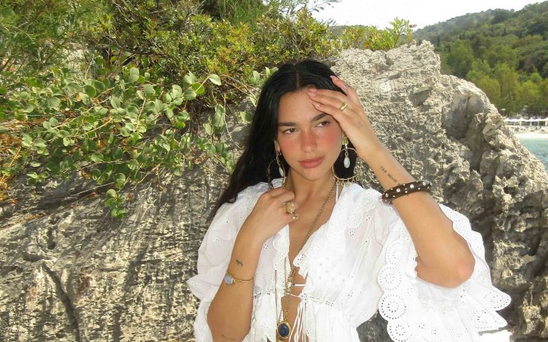 dua lipa 1.jpg