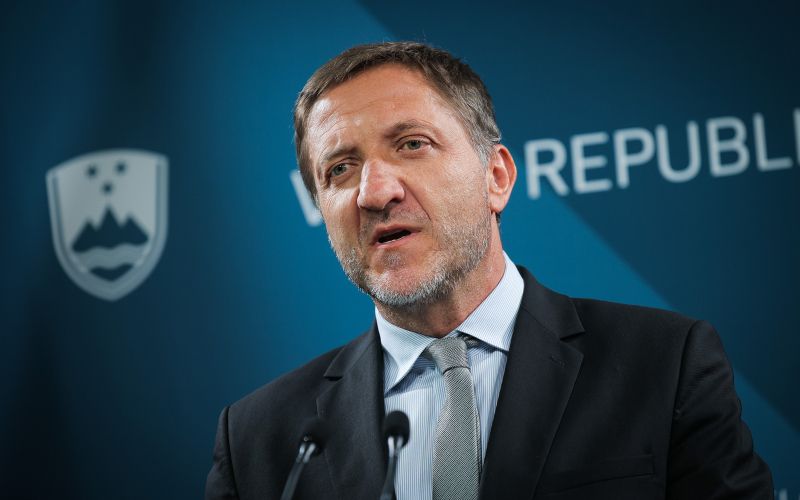 klemen bostjancic Daniel Novakovic STA.jpg