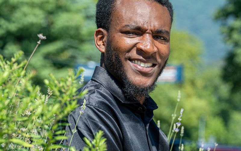 Začne se z idejo in telefonom … konča pa se z ogromnim številom ogledov.