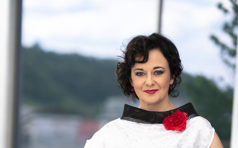 lara jankovic - mj.jpeg